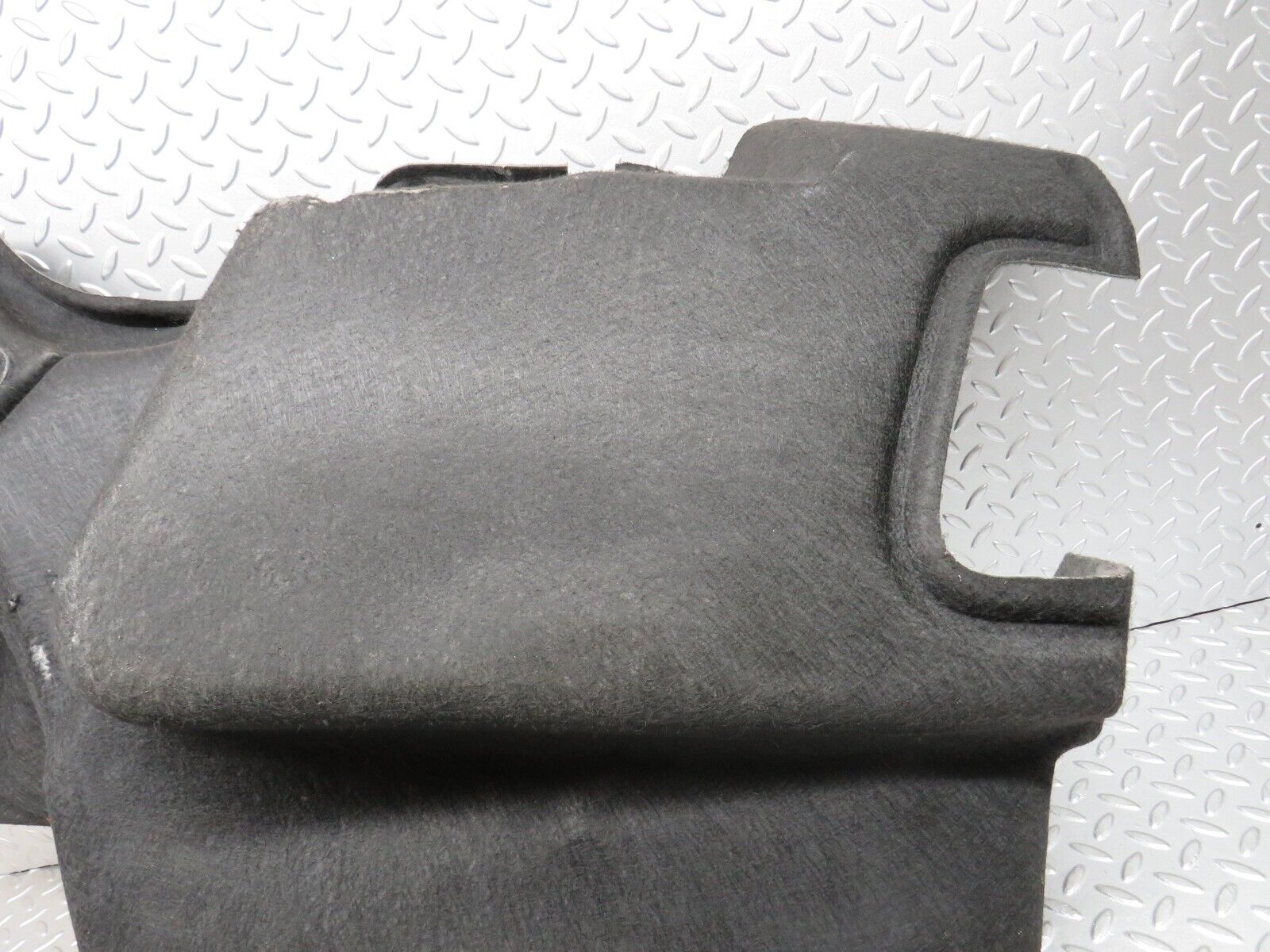 30319 Mercedes-Benz W124 230E Trunk Panel Cover Left 1246901026