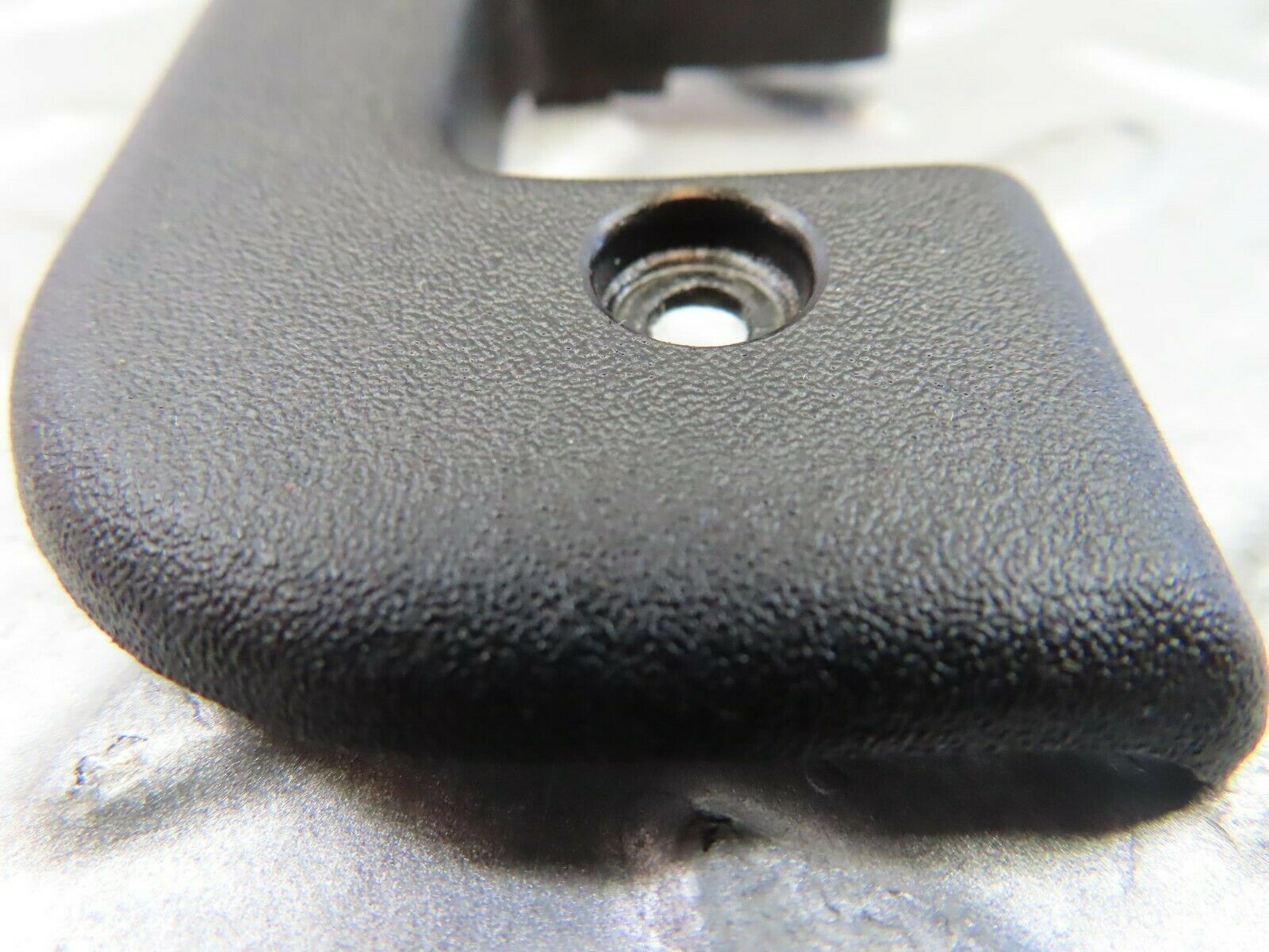 9518 Mercedes-Benz C124 300CE Coupe Right Interior Door Latch Trim