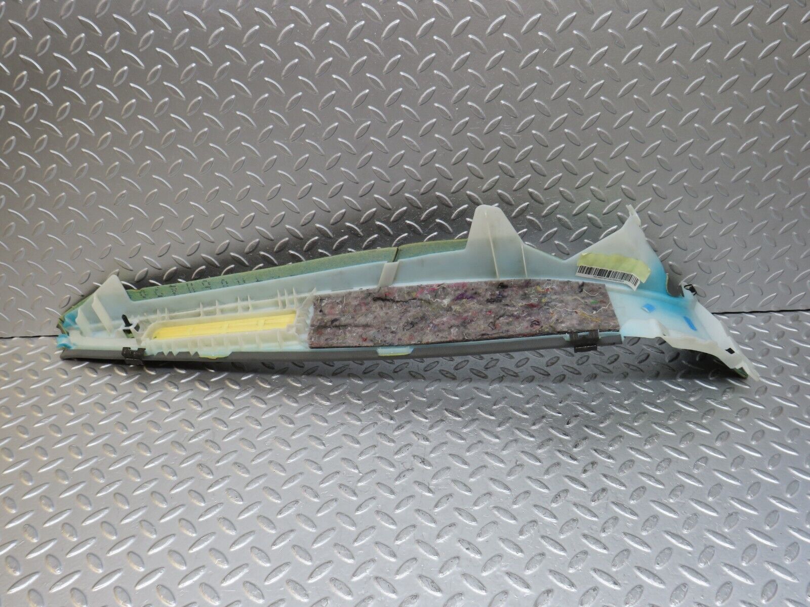 35122 Mercedes-Benz W221 C Pillar Cover Grey Left Side 2216900725