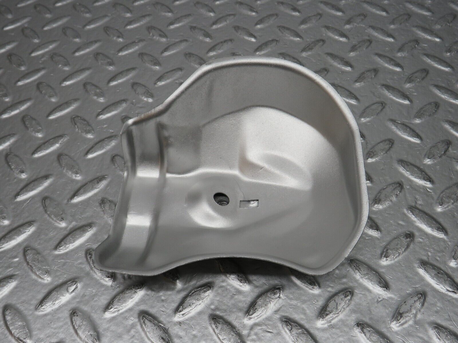 31656 Mercedes-Benz W201 190LE 1.8L Engine Mount Bracket Heat Shield