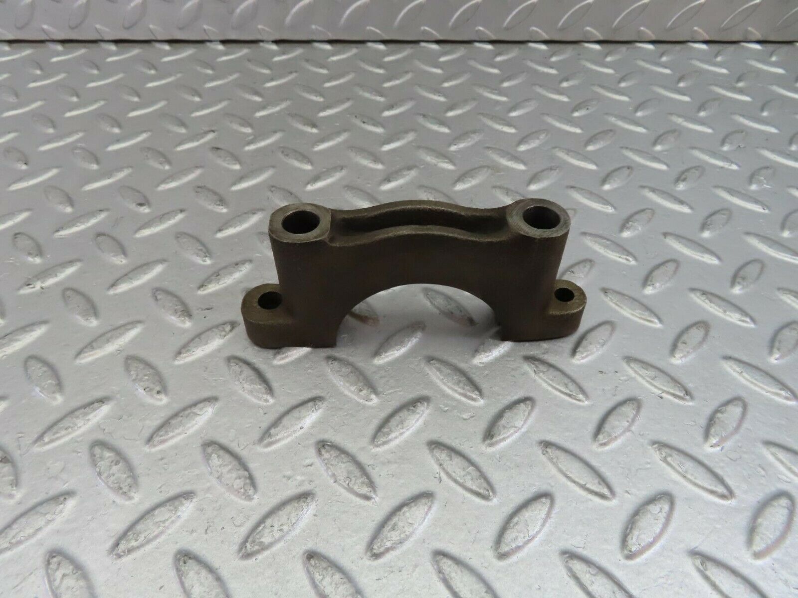 10219 Mercedes-Benz W111 220SE Crankshaft Bearing Holder Block 1800110011