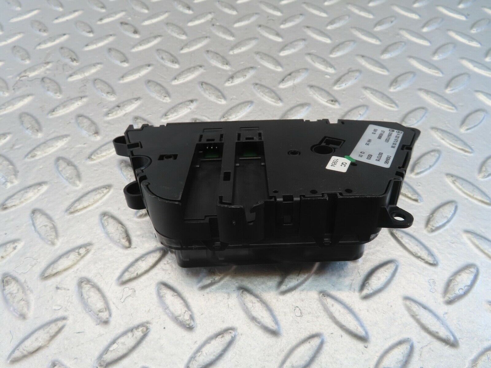 11096 Mercedes-Benz W221 S320 Rear Left Seat Switch 2218700058