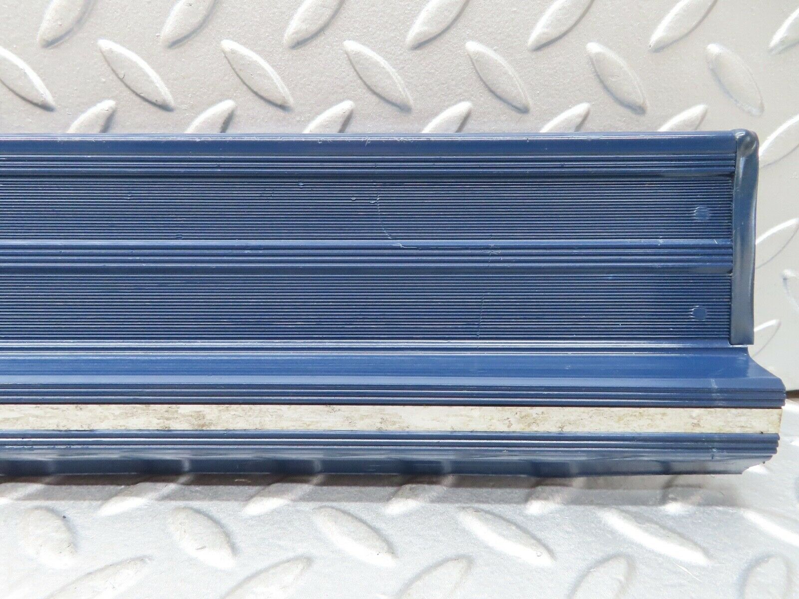 17532 Mercedes-Benz W116 450SEL Rear Right Door Sill Blue