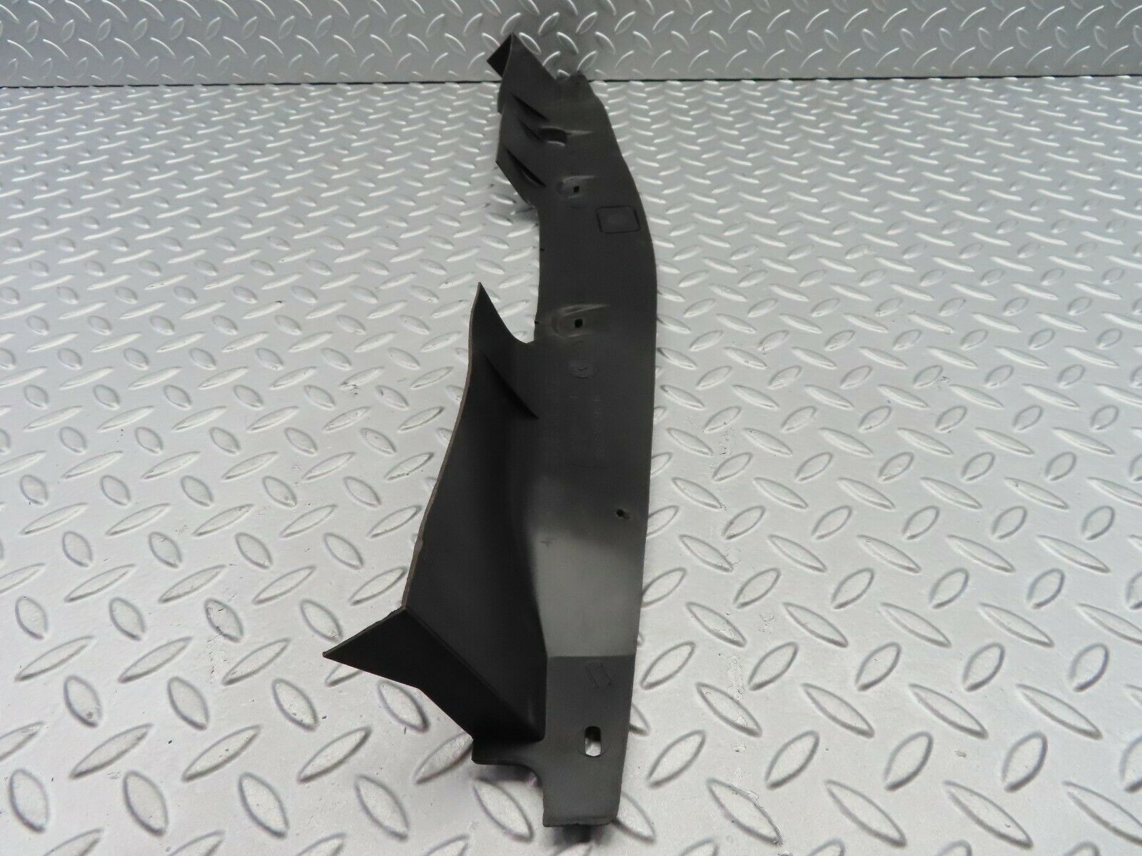 7191 Mercedes-Benz S124 E220 Wagon Radiator Bottom Trim Panel 1245050388