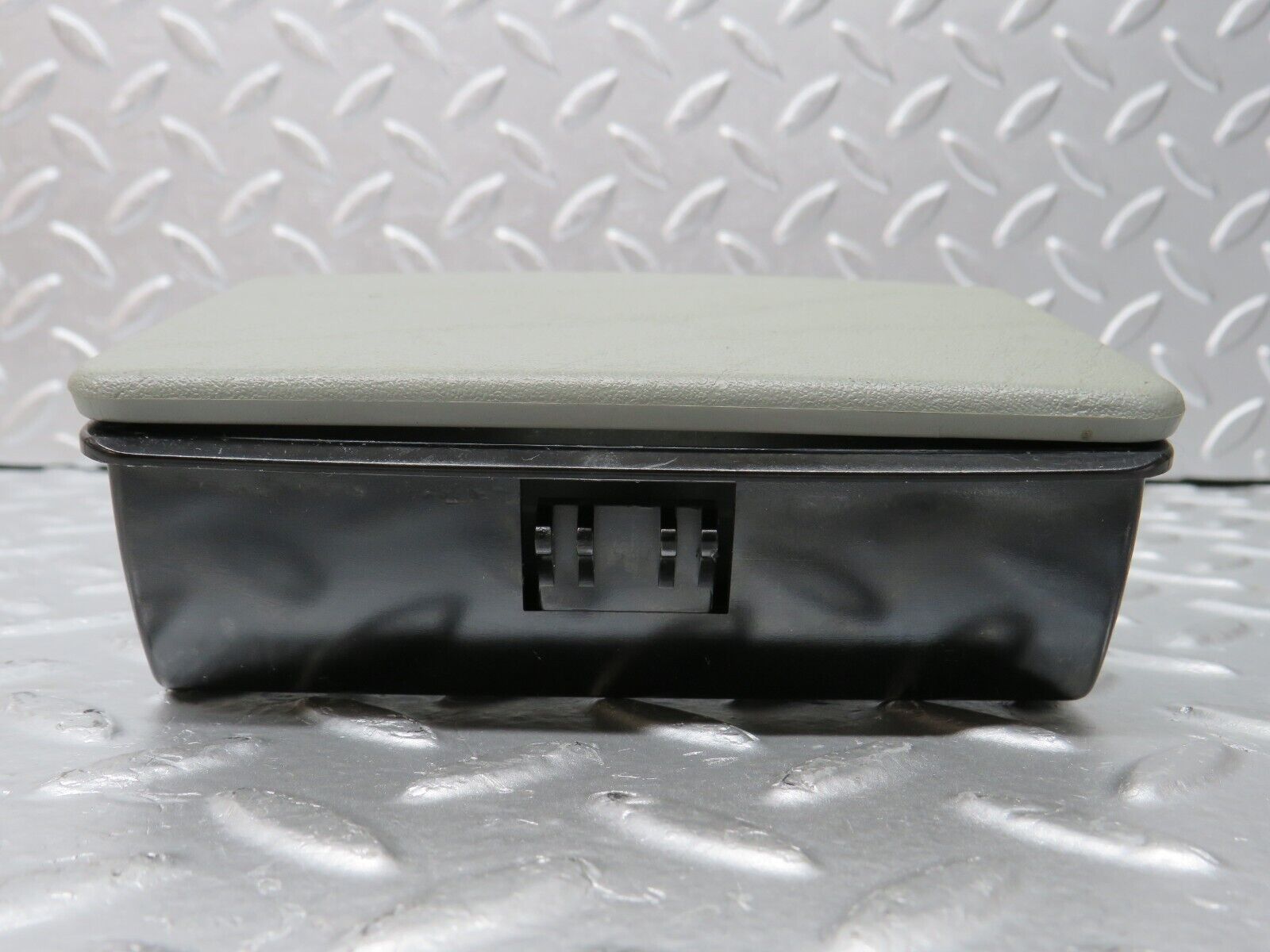 31227 Mercedes-Benz S124 220TE Wagon Rear Door Ashtray Grey