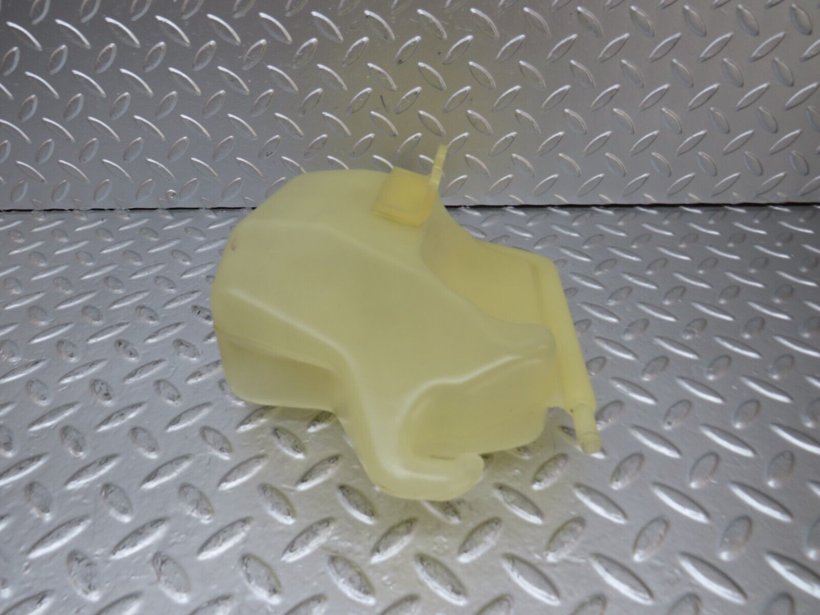 25903 Mercedes-Benz W124 280E Coolant Expansion Tank 1245000449