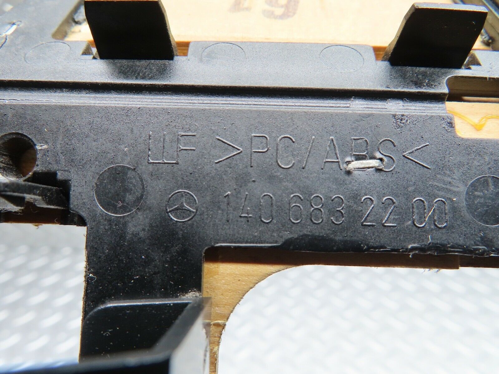 19350 Mercedes-Benz C140 CL420 Coupe Centre Console Wood Panel 1406832200