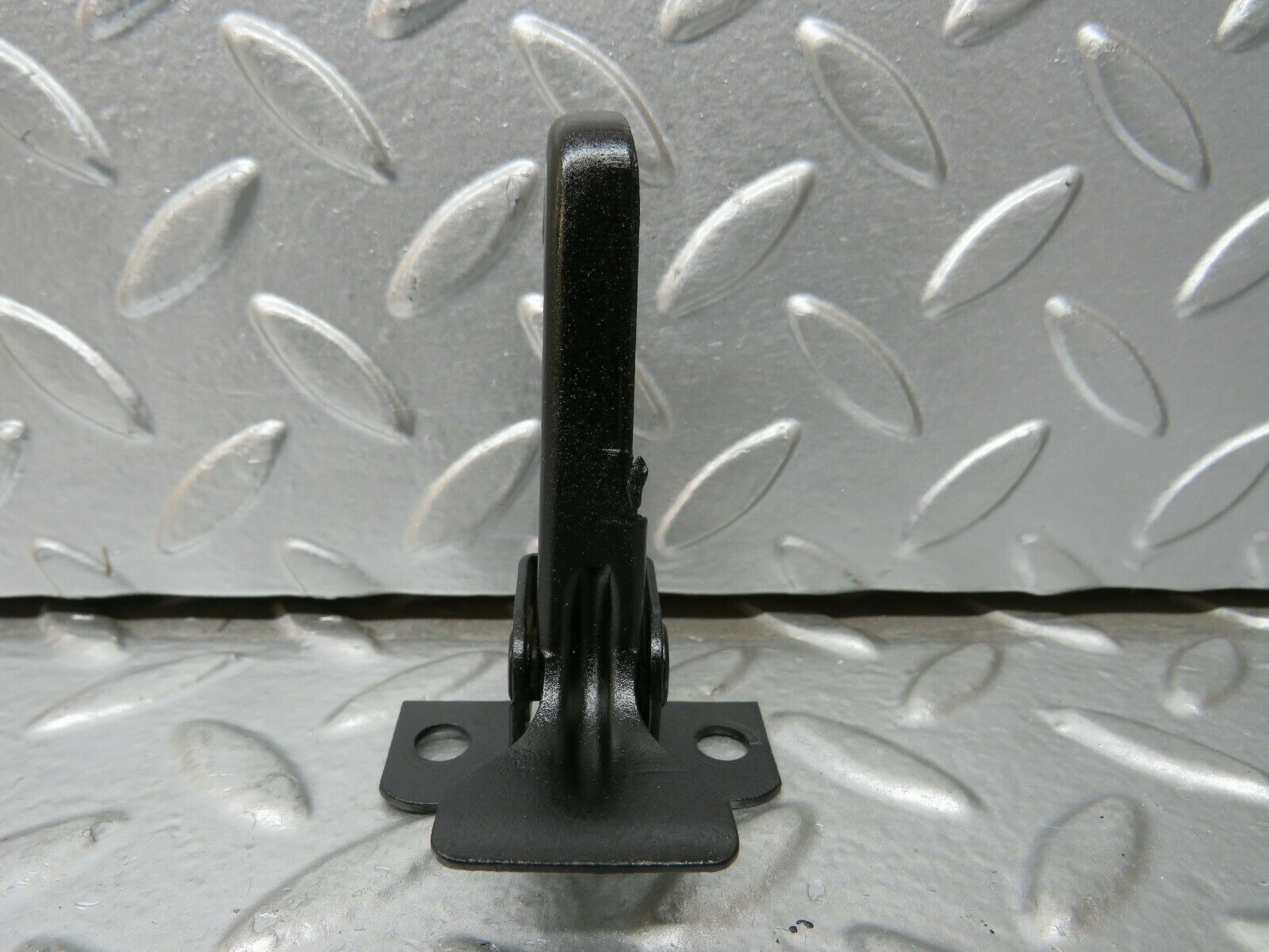 23622 Mercedes-Benz W114 280E Bonnet Safety Latch