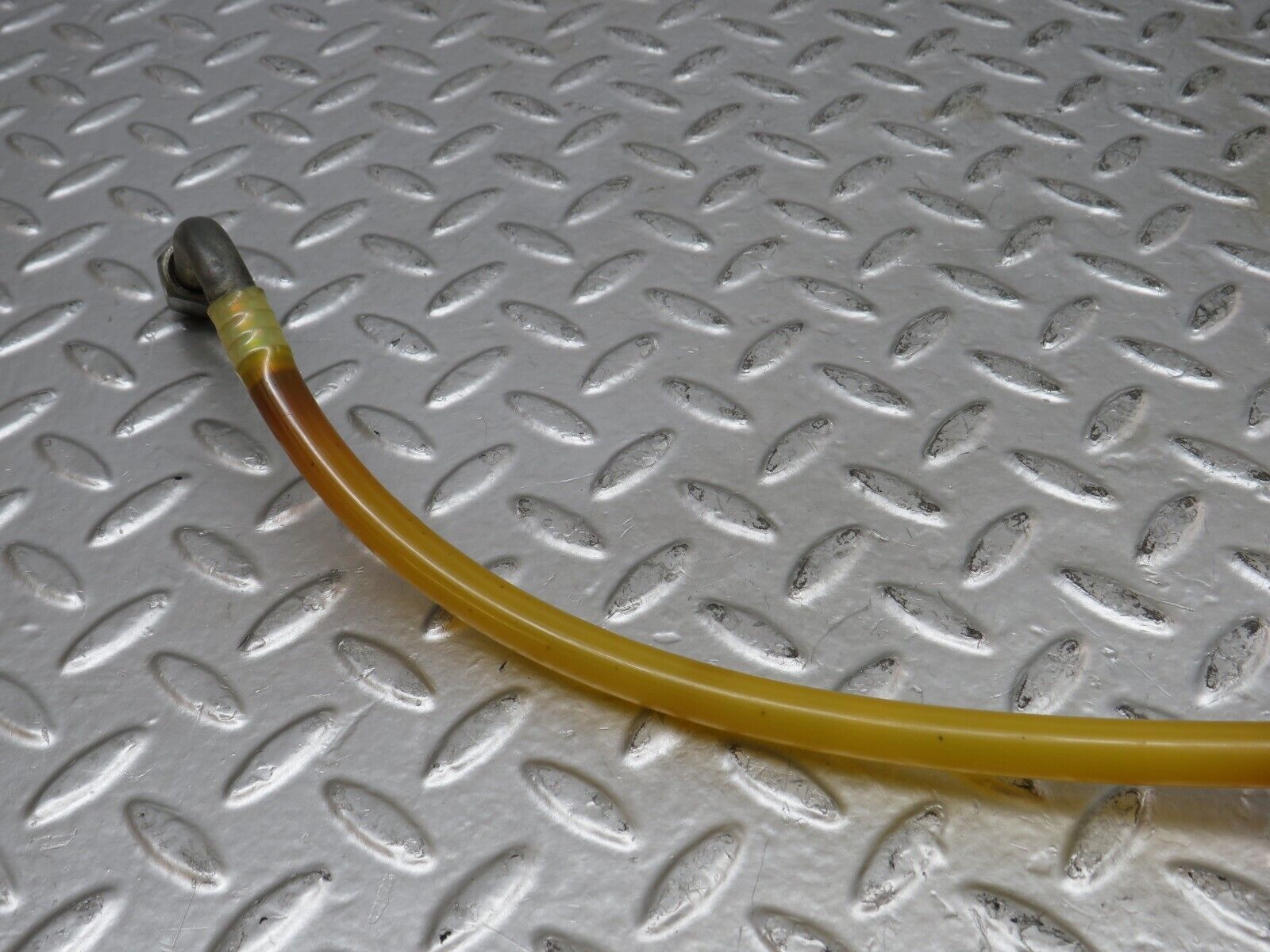 27412 Mercedes-Benz W123 280E Brake Servo Vacuum Pipe