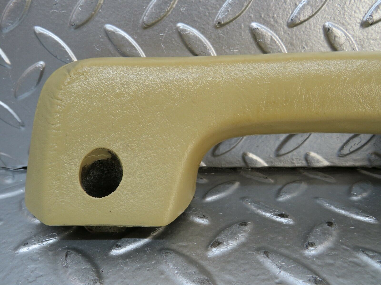 23932 Mercedes-Benz W123 280E Right Interior Door Handle Beige 1239702001