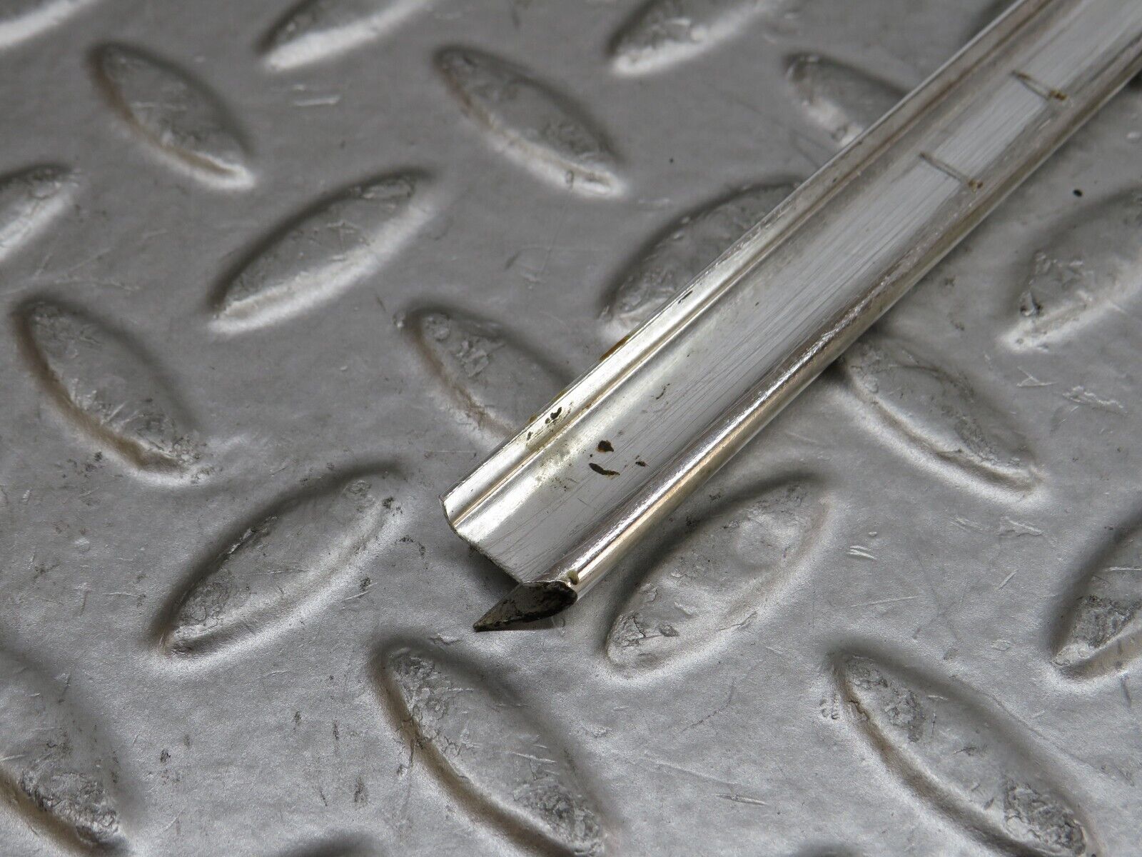 35866 Mercedes-Benz W108 Rear Right Door Window Chrome Trim