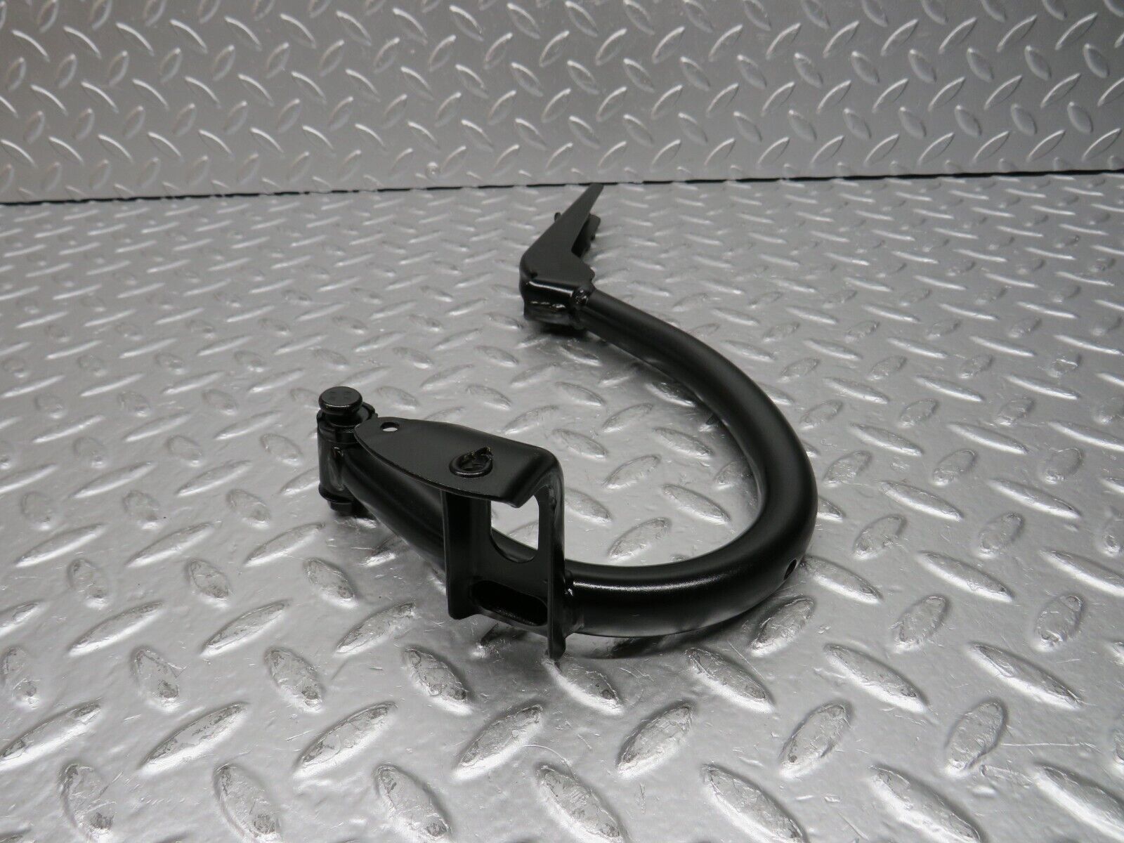 31662 Mercedes-Benz W201 190LE 1.8L Trunk Lid Hinge Left Side