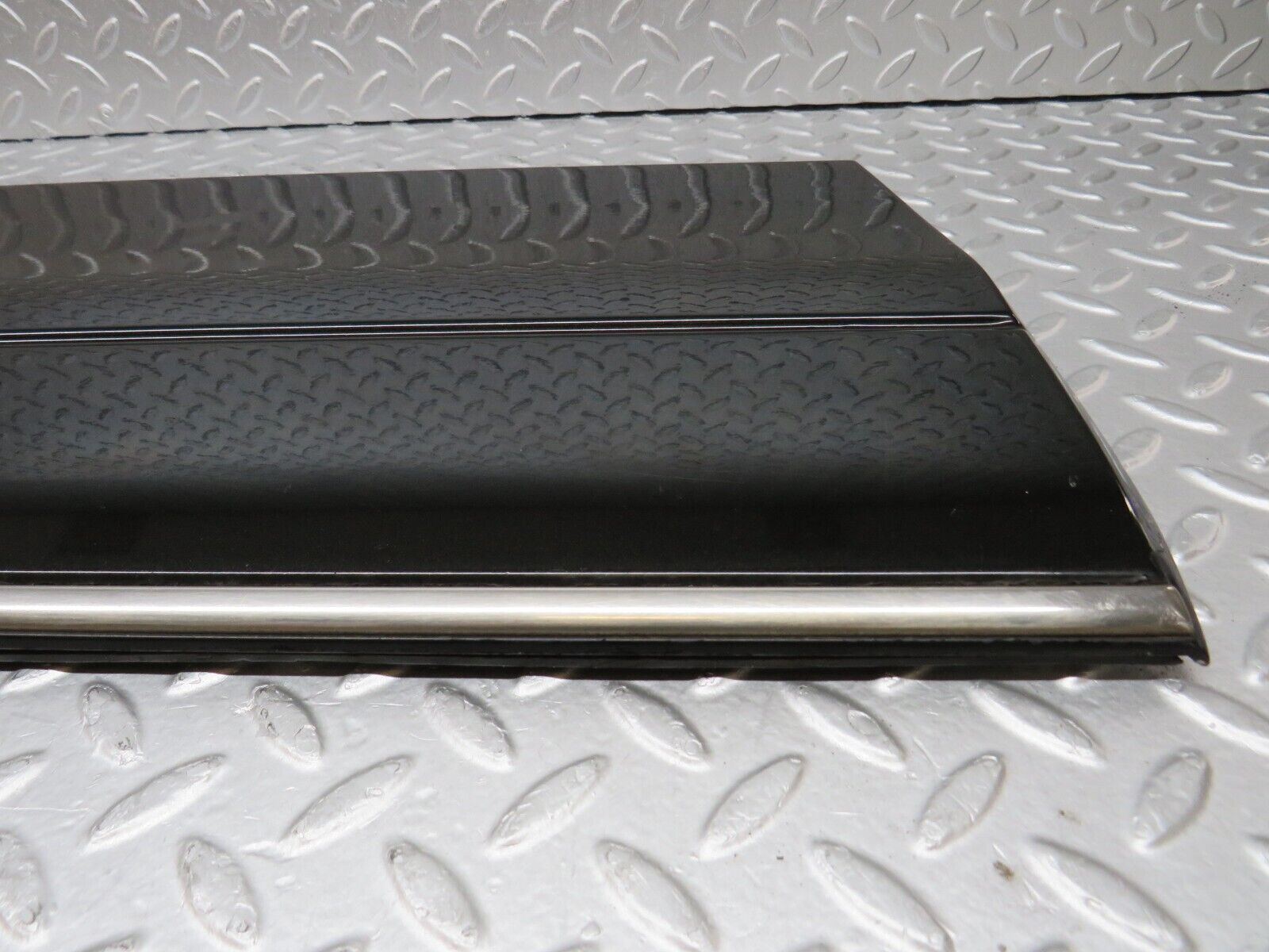 35294 Mercedes-Benz W140 Rear Left Door Moulding Trim 1406907540