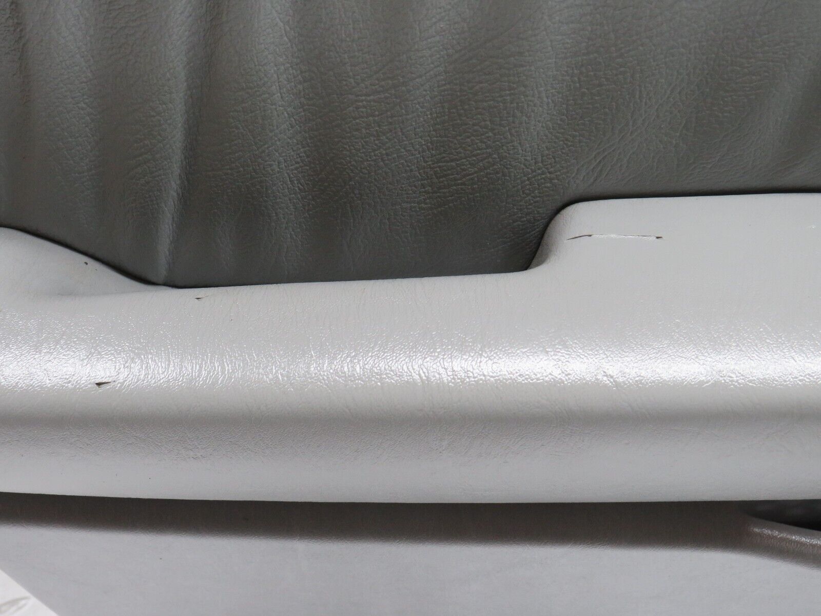 31179 Mercedes-Benz S124 220TE Wagon Front Left Door Card Grey