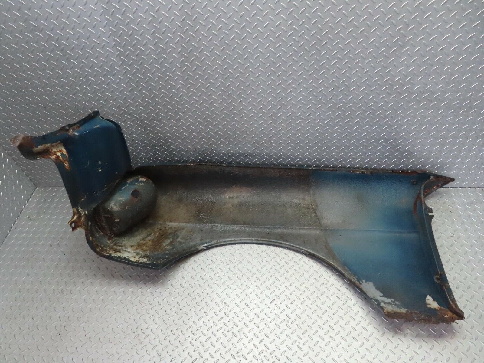 12845 Mercedes-Benz W111 220SE Front Right Wing Fender