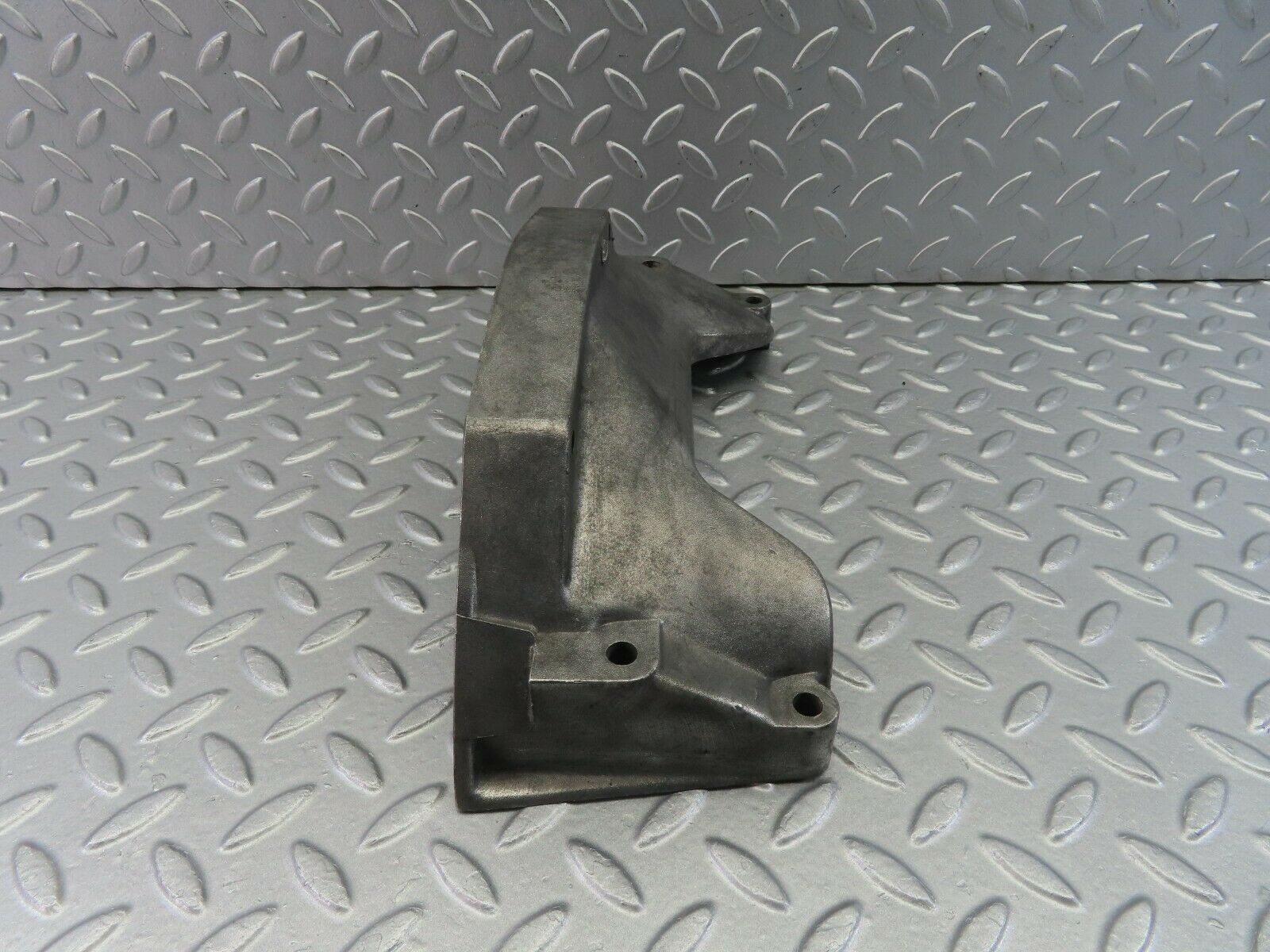 8834 Mercedes-Benz W123 Cover Oil Sump 1020110095