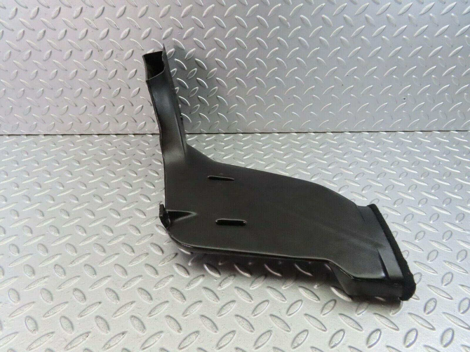 9281 Mercedes-Benz C124 300CE Coupe Heater Air Duct Vent Right Side 1248311346