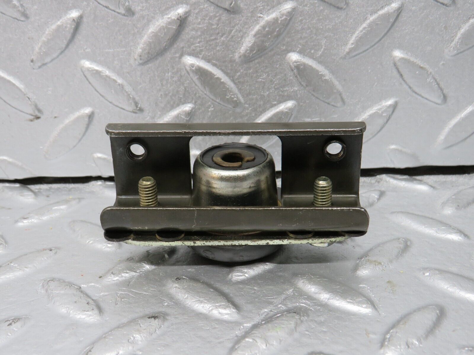 39722 Mercedes-Benz R129 320SL Coupe Roof Lock Latch 1296300320