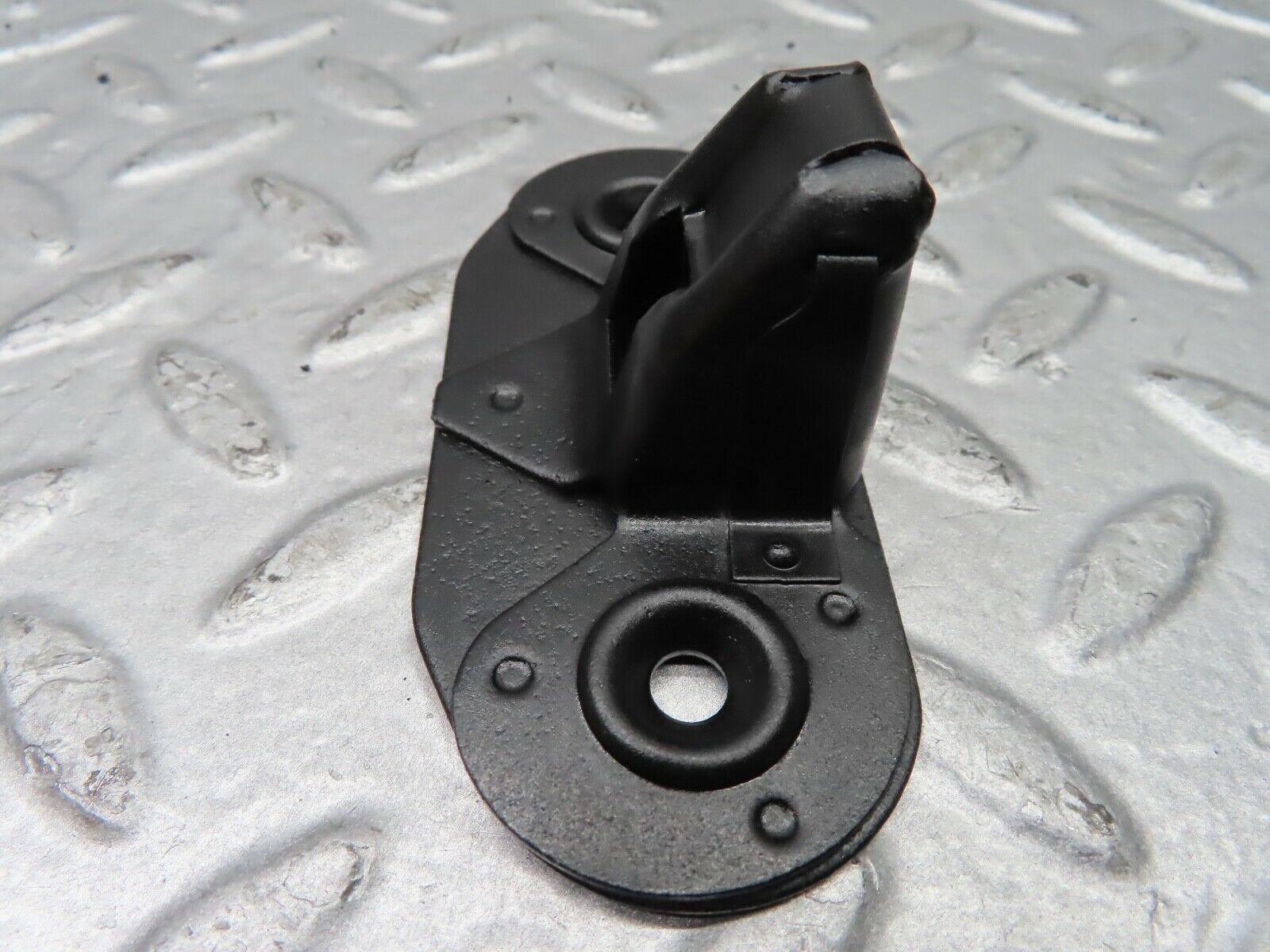 20299 Mercedes-Benz W114 280CE Coupe Trunk Lock Latch