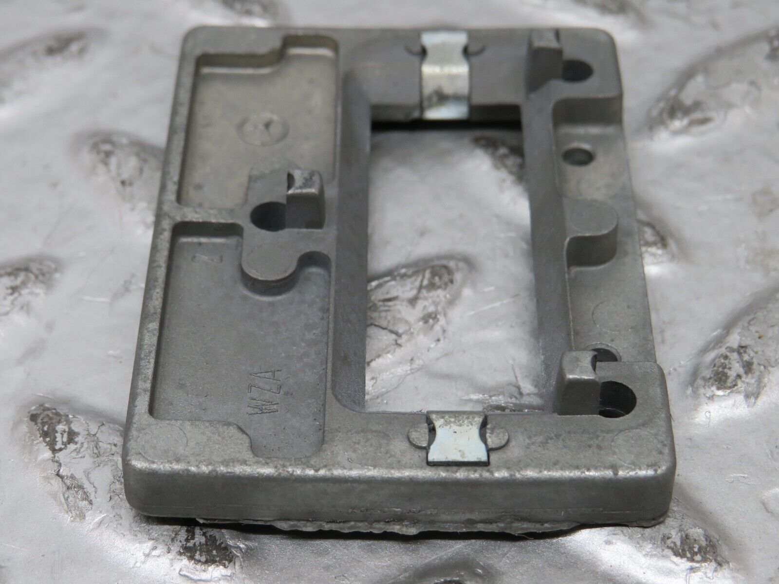 26556 Mercedes-Benz C124 220CE Coupe Rear View Mirror Mount Bracket