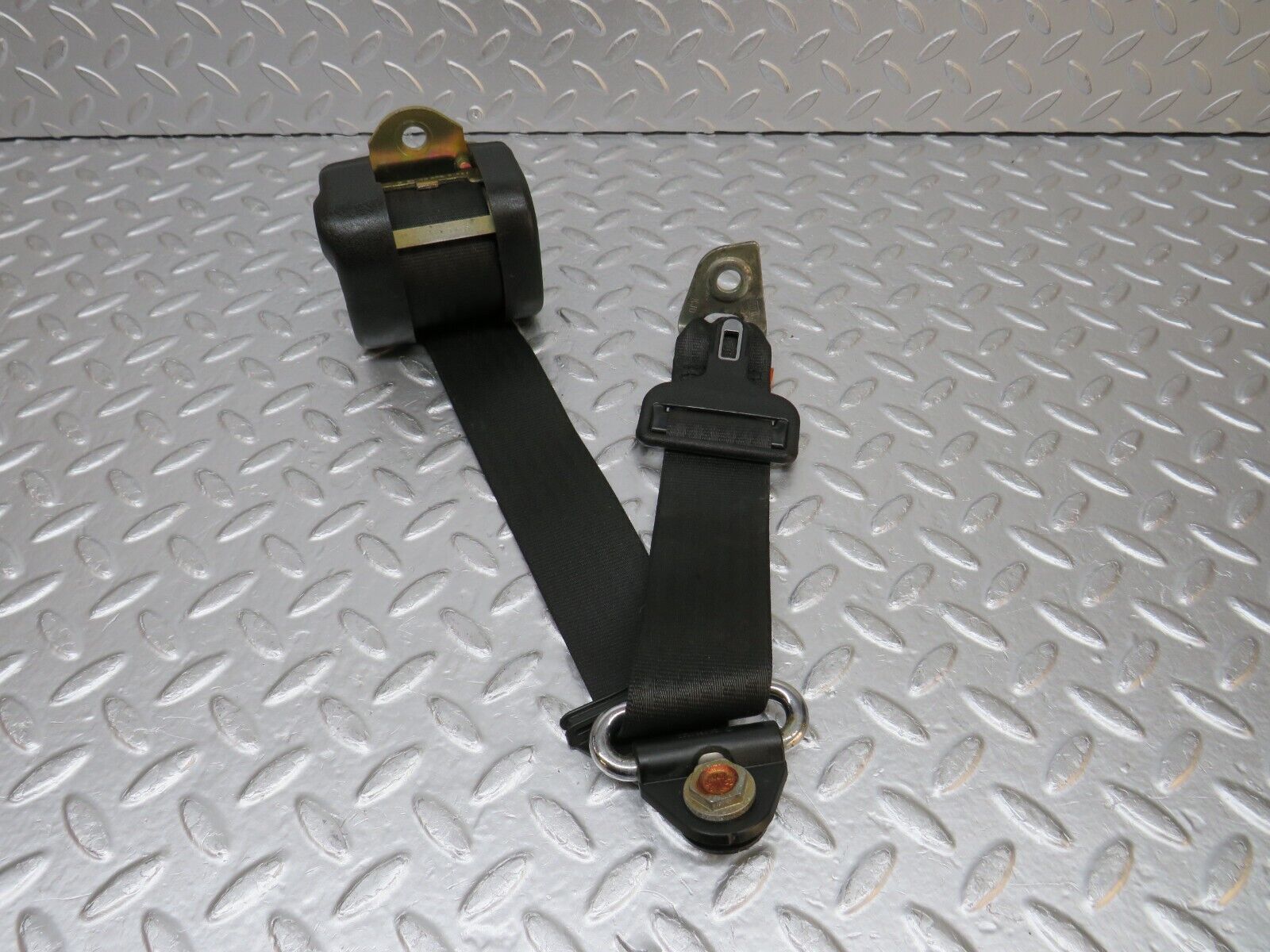 0599 Mercedes-BenzW123 230E Rear Left Seat Belt 1268608985