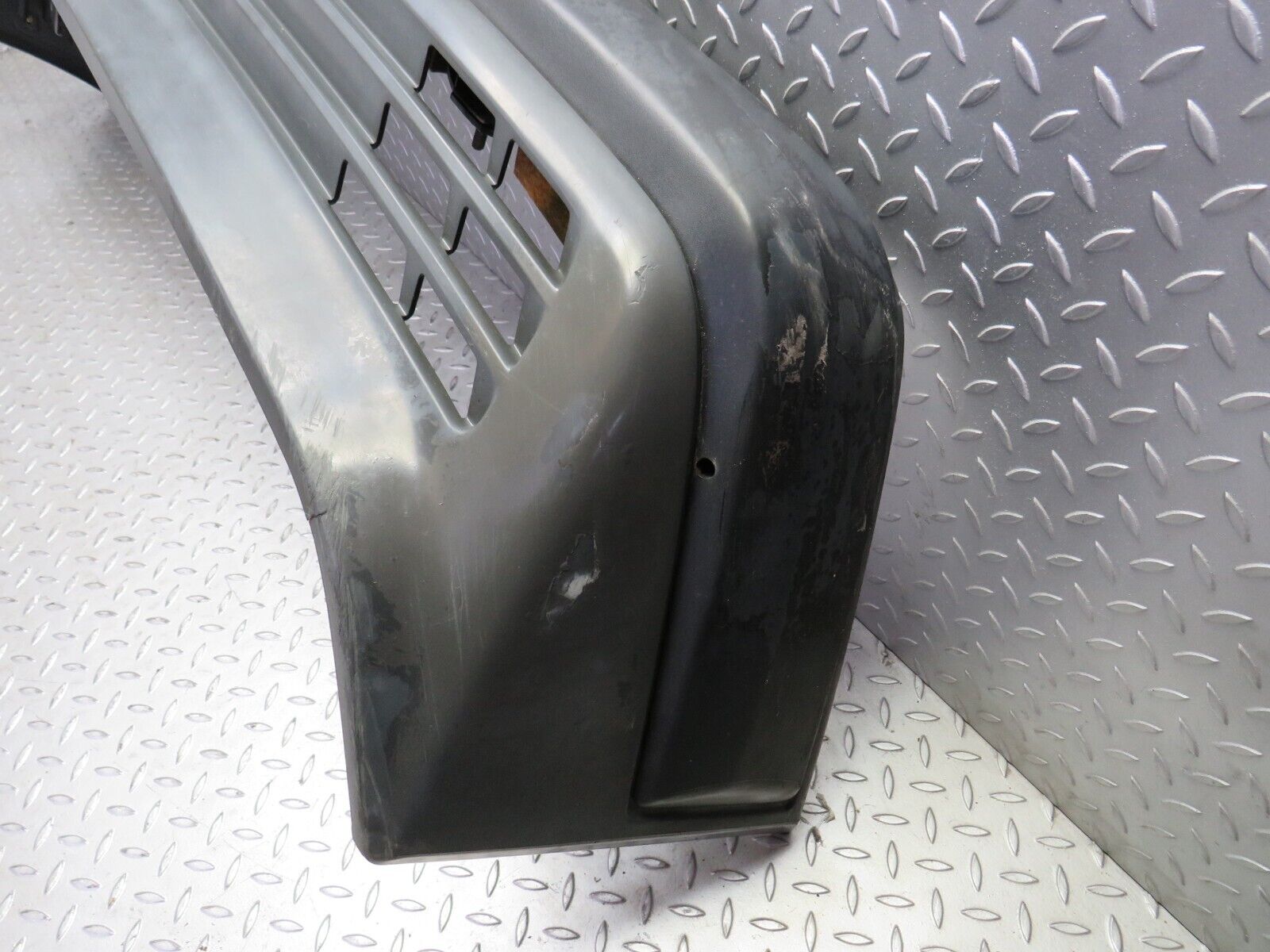 32630 Mercedes-Benz S124 300TE Wagon Front Bumper 1248850825