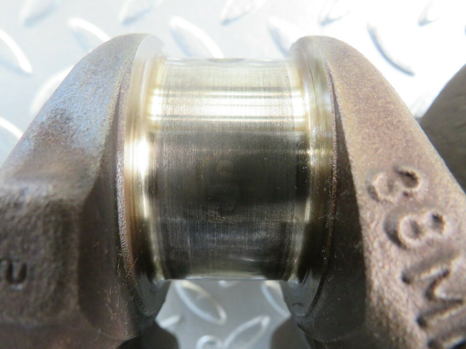 23098 Mercedes-Benz C123 230CE Coupe Crankshaft 10235