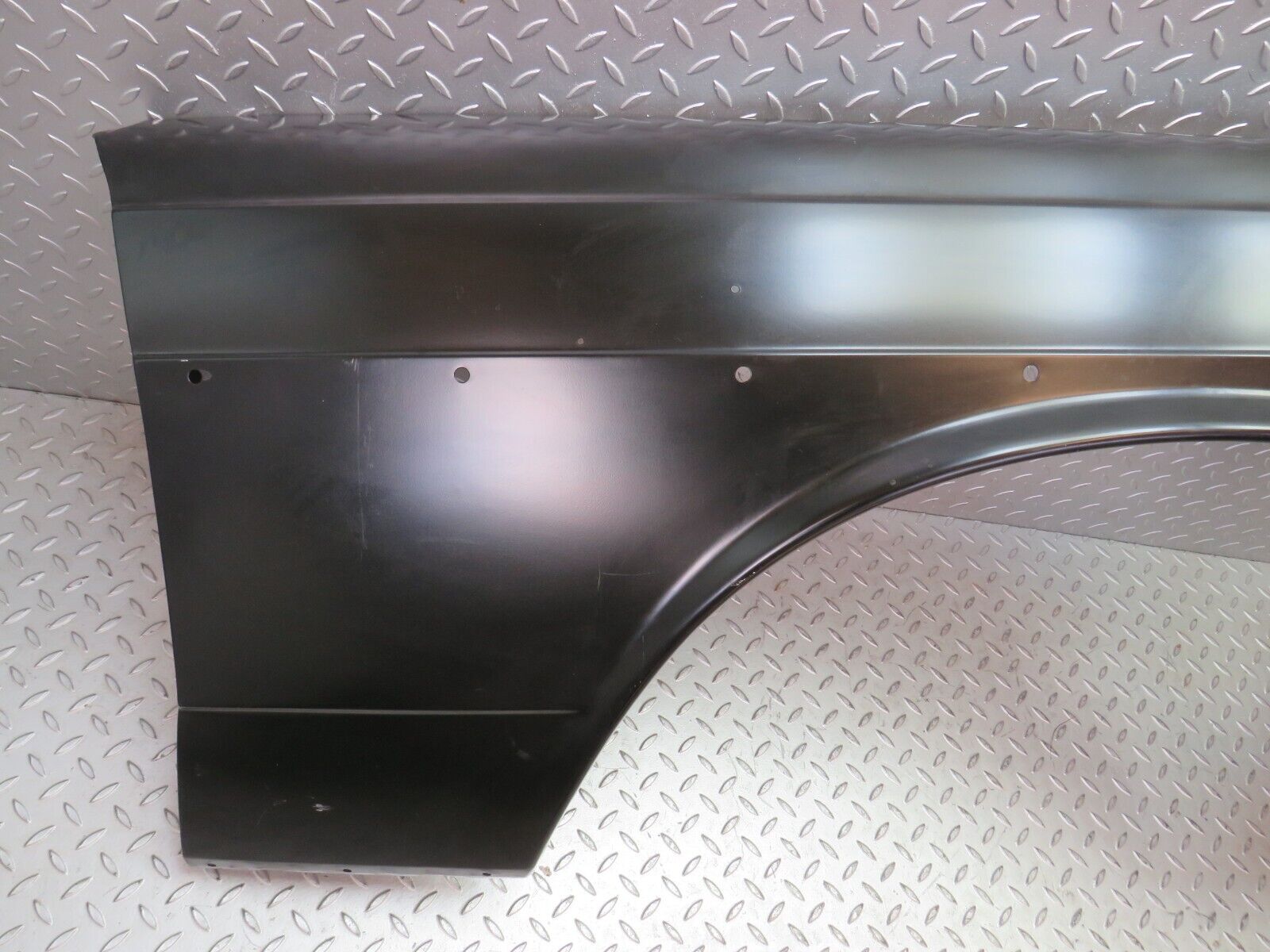 28346 Mercedes-Benz S123 240D Wagon Front Right Wing Fender