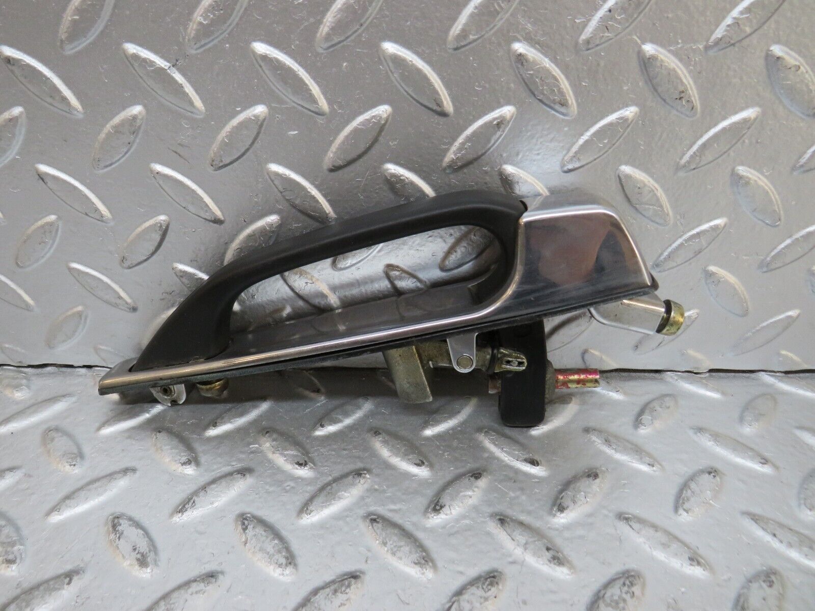 29769 Mercedes-Benz W123 230E Rear Left Exterior Handle 1237600359