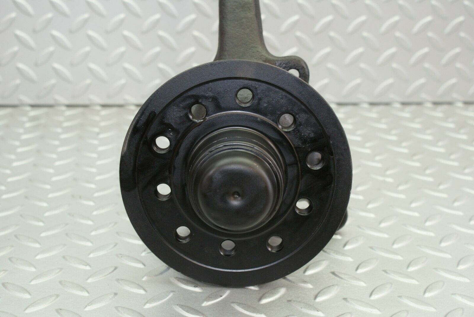 2701 Mercedes-Benz W116 350SE Wheel Hub Front Left