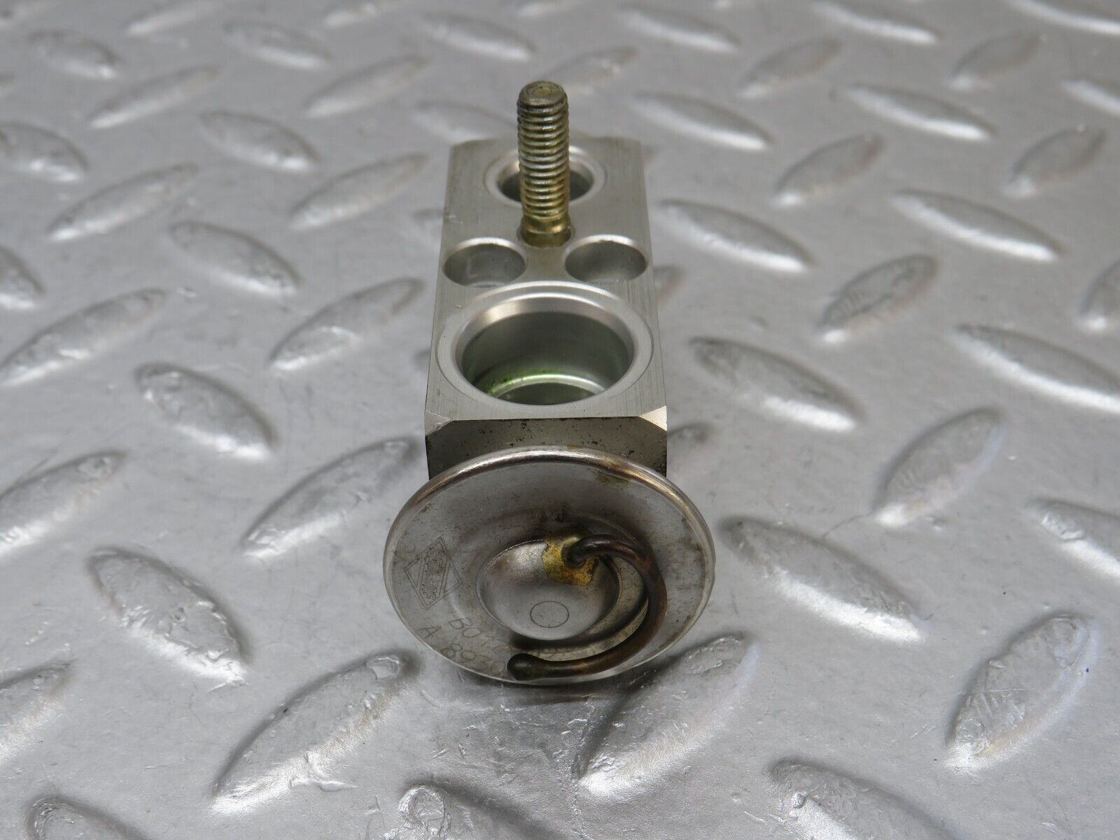 35139 Mercedes-Benz W221 Air Condition Expansion Valve 2308300184