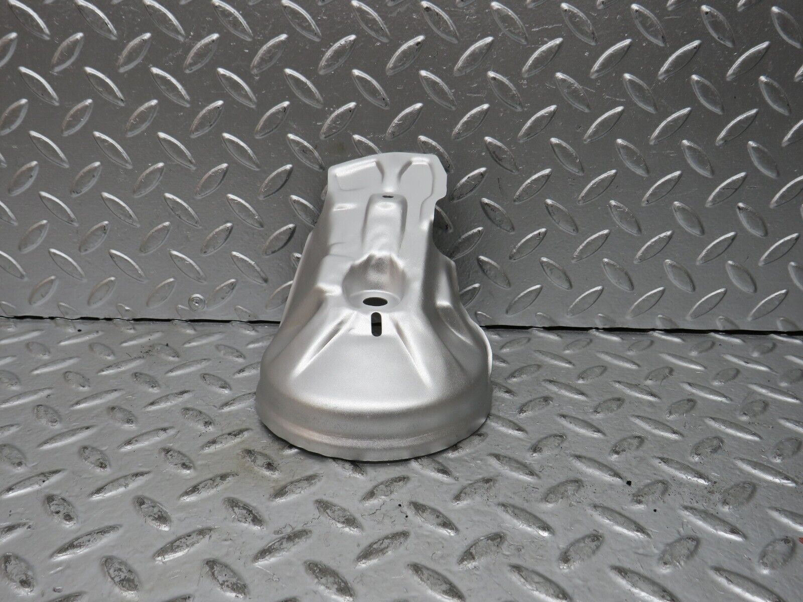 27720 Mercedes-Benz S124 300TE Wagon Engine Mount Bracket Heat Shield Cover