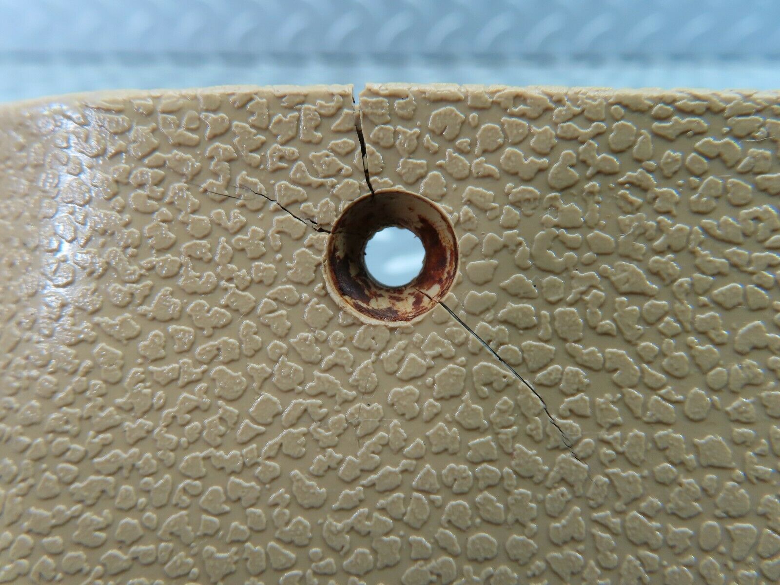 7381 Mercedes-Benz W116 450SE B Pillar Lower Cover Trim Left Side 1166920122