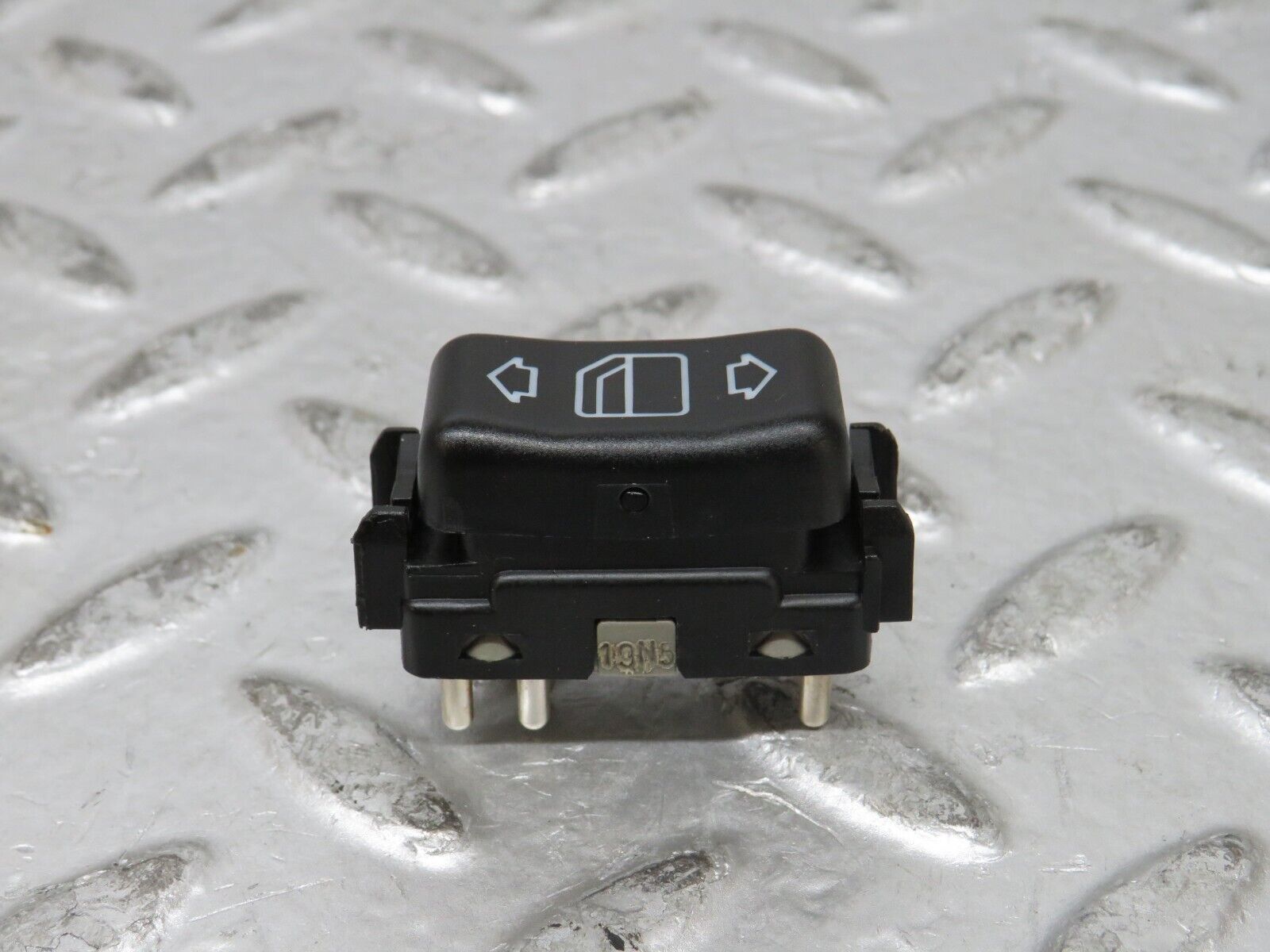 27563 Mercedes-Benz S124 300TE Electric Window Switch Right Side 1248209410