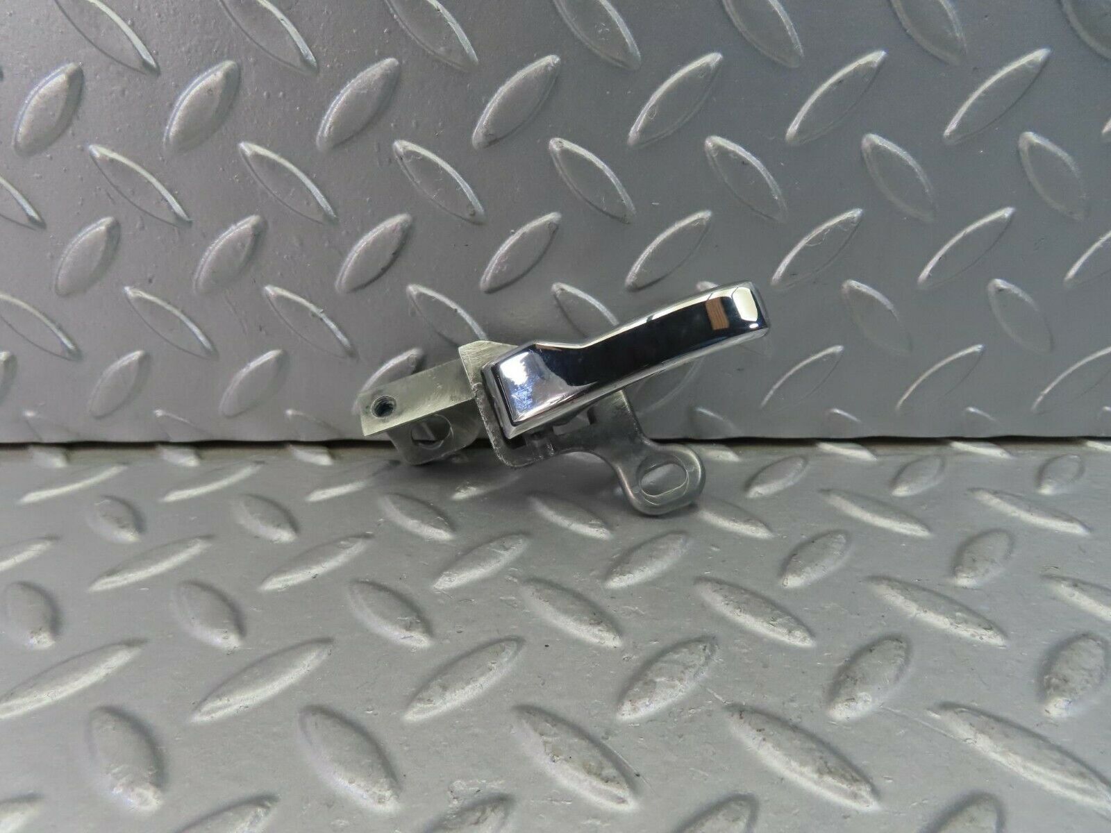 10112 Mercedes-Benz C123 230CE Coupe Left Interior Door Handle 1237600161