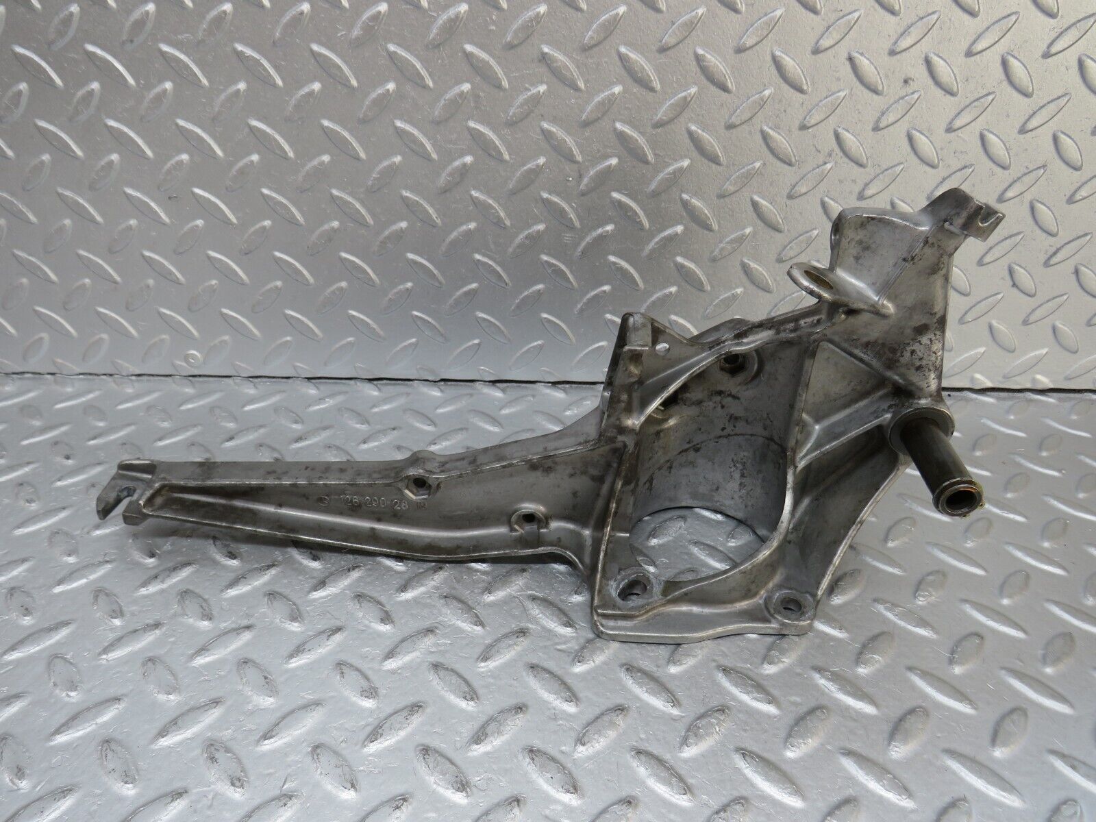 36161 Mercedes-Benz W126 420SE Brake Pedal Bracket 1262902819