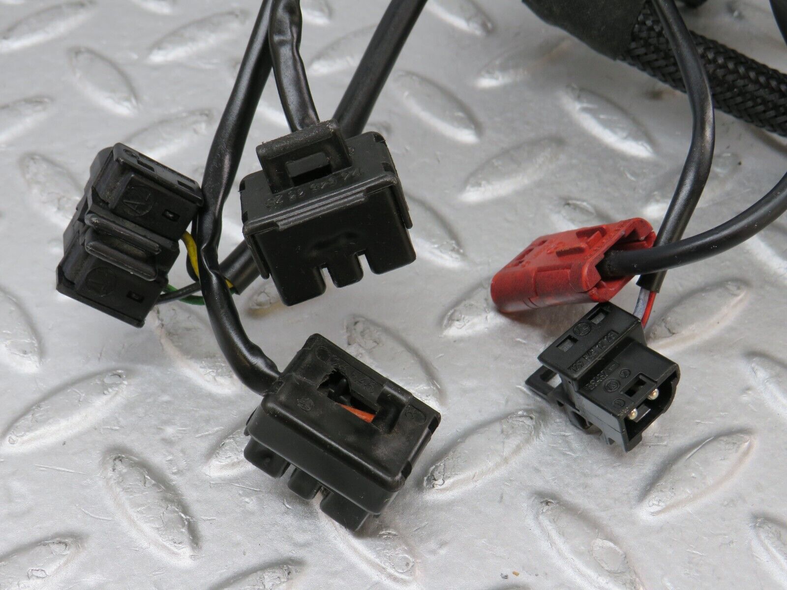 36826 Mercedes-Benz R129 300SL-24 Front Right Electric Seat Wiring 1295401410