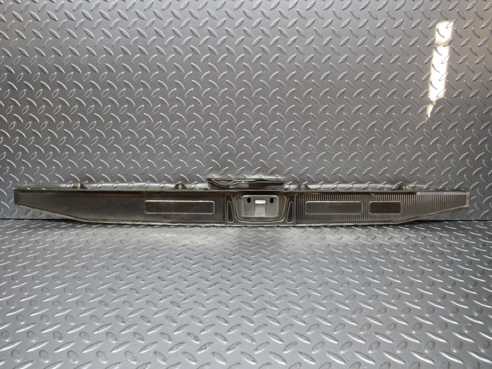 31216 Mercedes-Benz S124 220TE Wagon Trunk Edge Chrome Moulding 1246980089