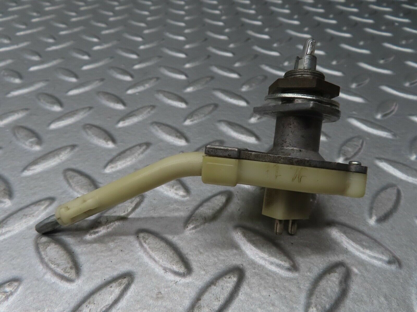 19209 Mercedes-Benz W123 300D Heater Regulator 1238300485