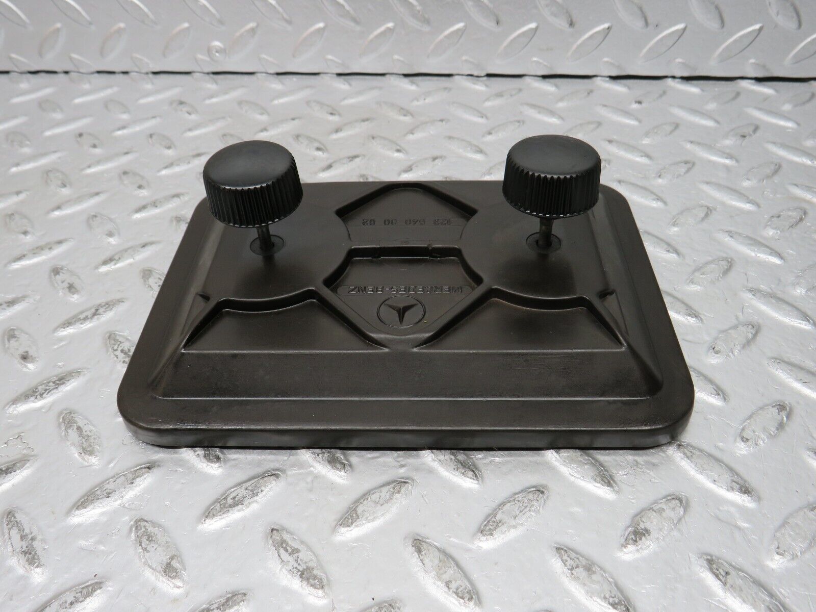 31998 Mercedes-Benz W123 230E Fuse Box Cover Lid 1235400082