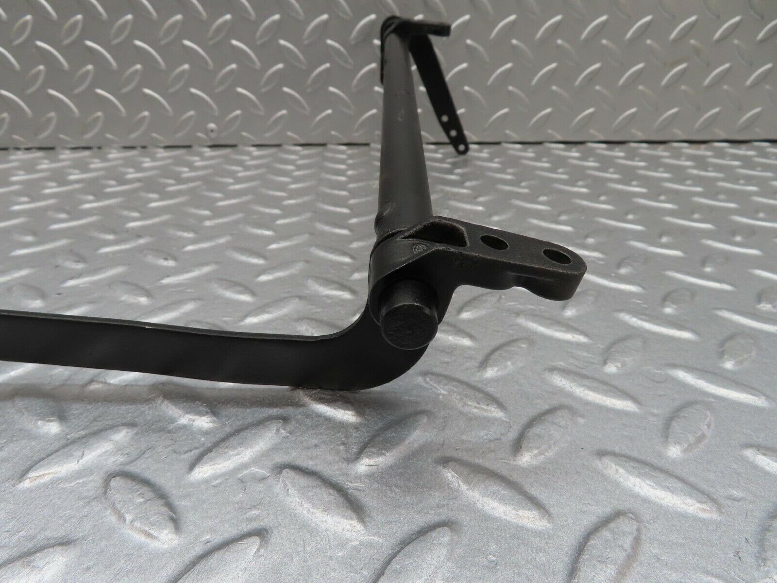 12754 Mercedes-Benz W111 220SE Accelerator Pedal Linkage