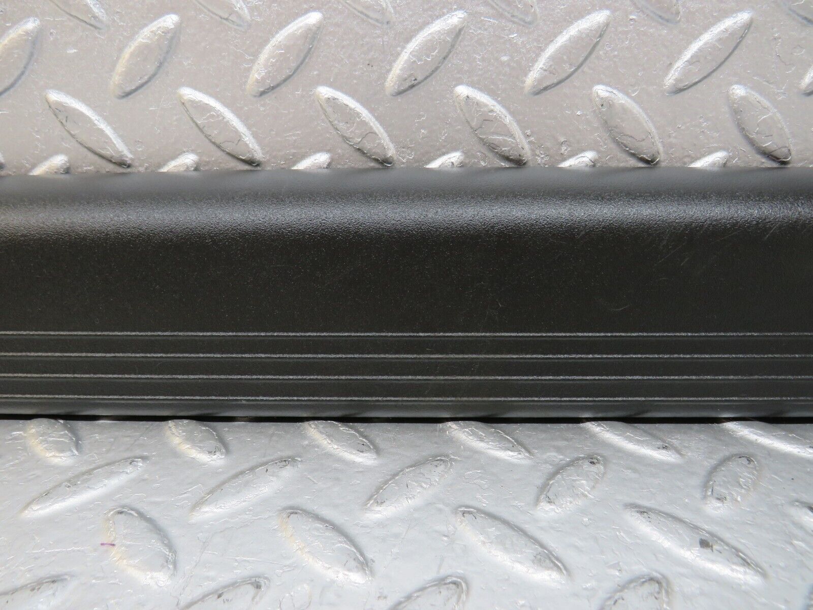 34855 Mercedes-Benz W210 320E Front Right Door Sill Trim Grey 2106802235