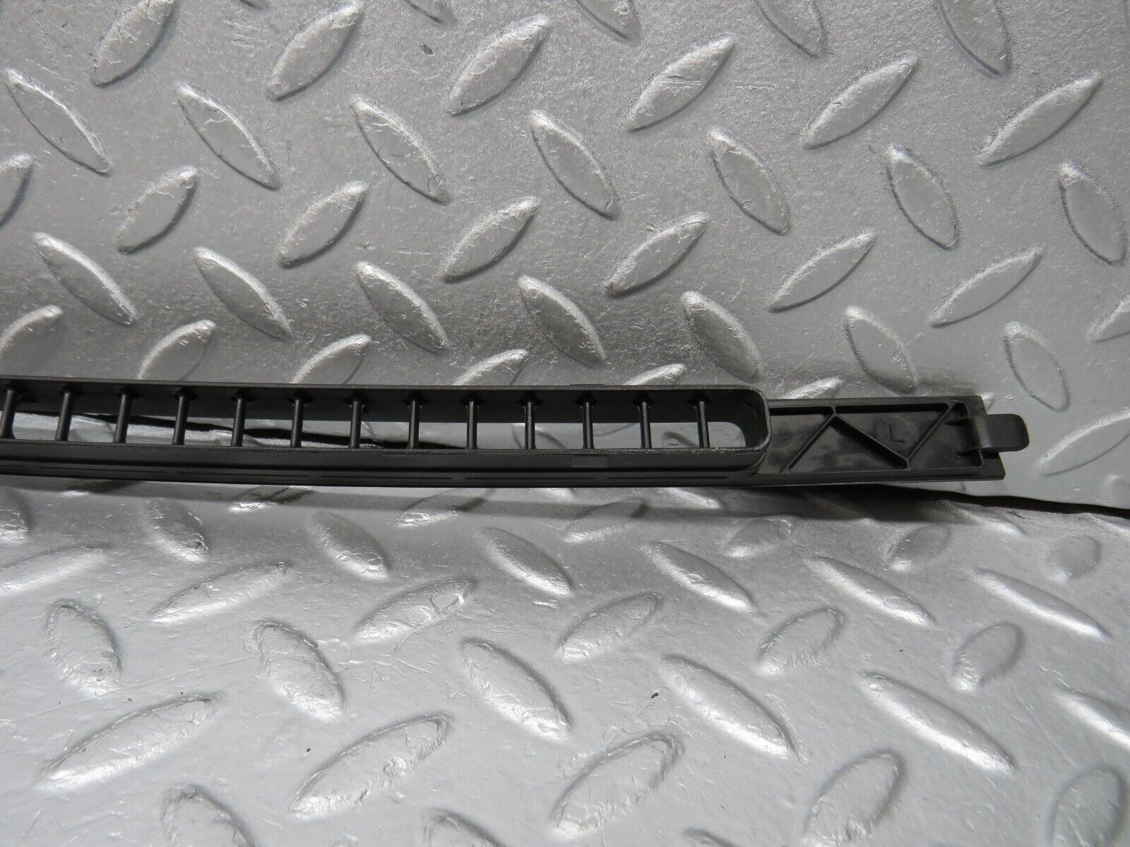 38518 Mercedes-Benz R129 280SL Coupe Dashboard Air Vent Trim Left 1296891180