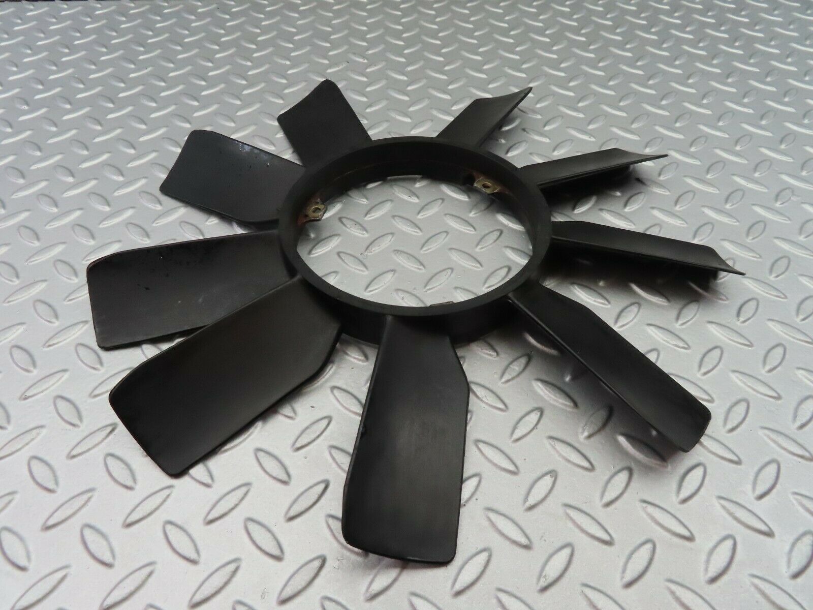 6810 Mercedes-Benz S124 E220 Wagon Engine Cooling Fan 6032000523