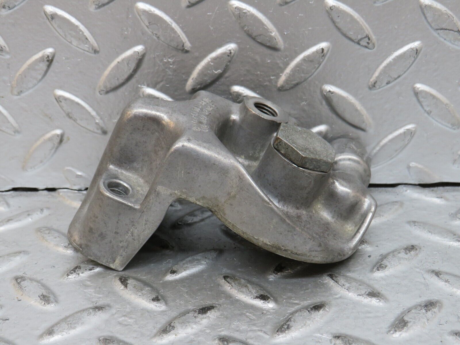 28433 Mercedes-Benz S123 240D Wagon Fuel Filter Housing Mount 6150920208