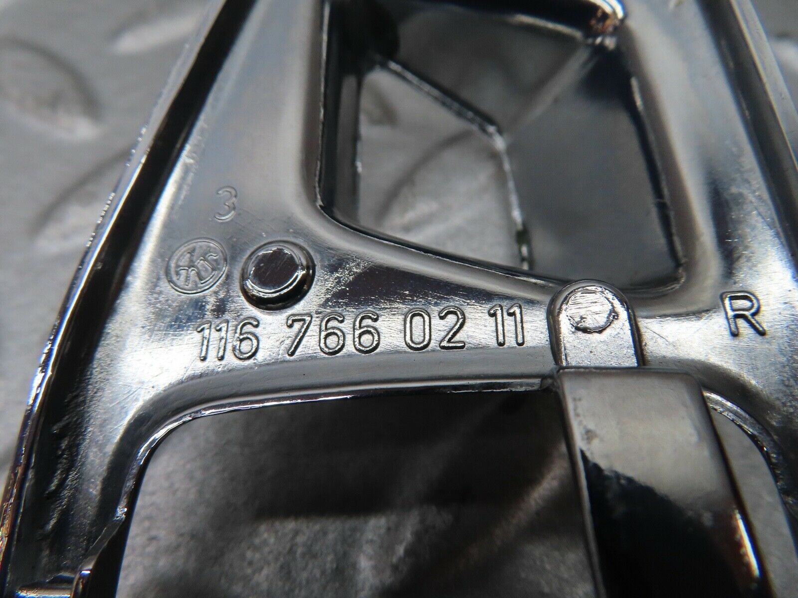 17572 Mercedes-Benz W116 450SEL Chrome Frame For Door Opener Rear Right