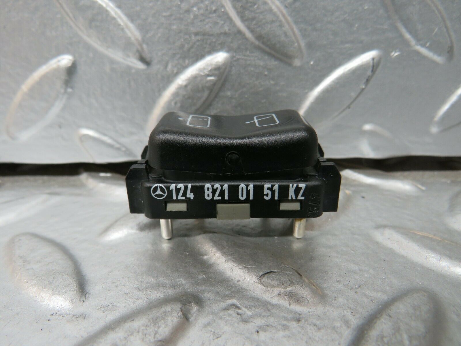 24292 Mercedes-Benz S124 220TE Wagon Windscreen Wiper Switch 1248210151