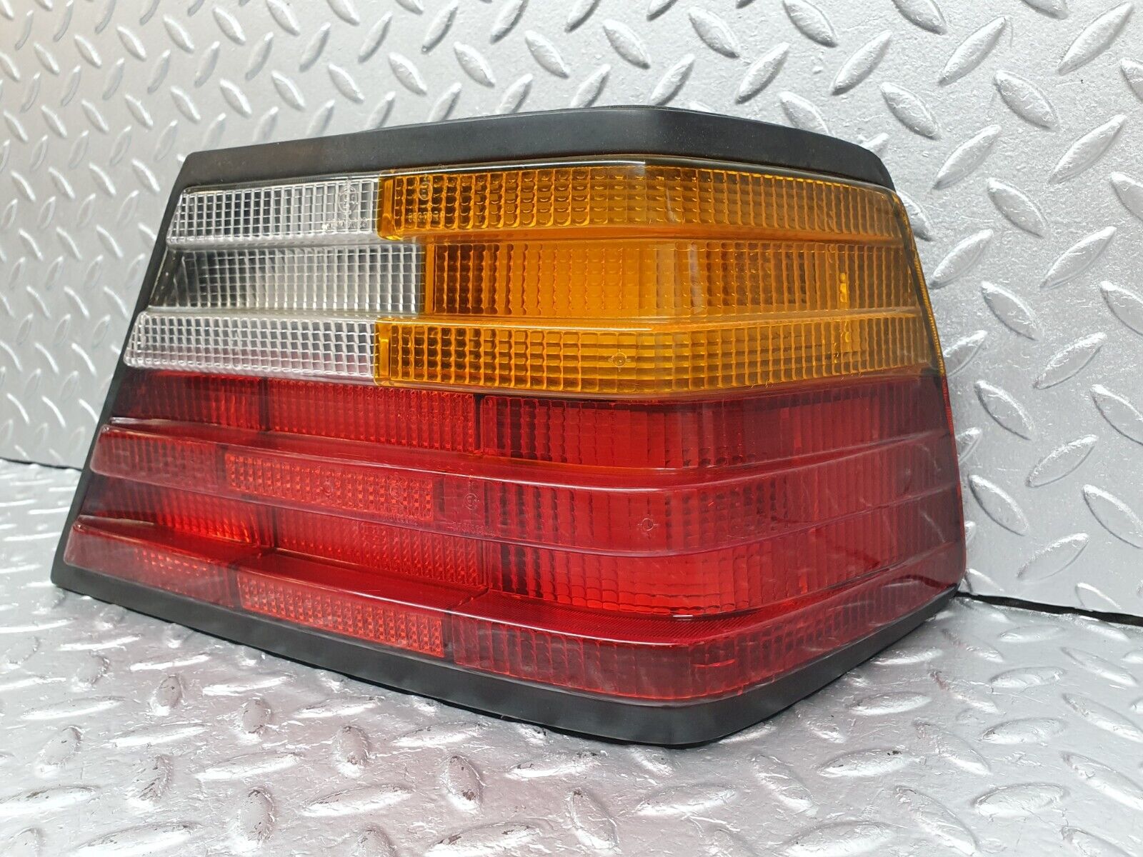 41434 Mercedes-Benz W124 200E Tail Light Right Side Hella 7R0153378