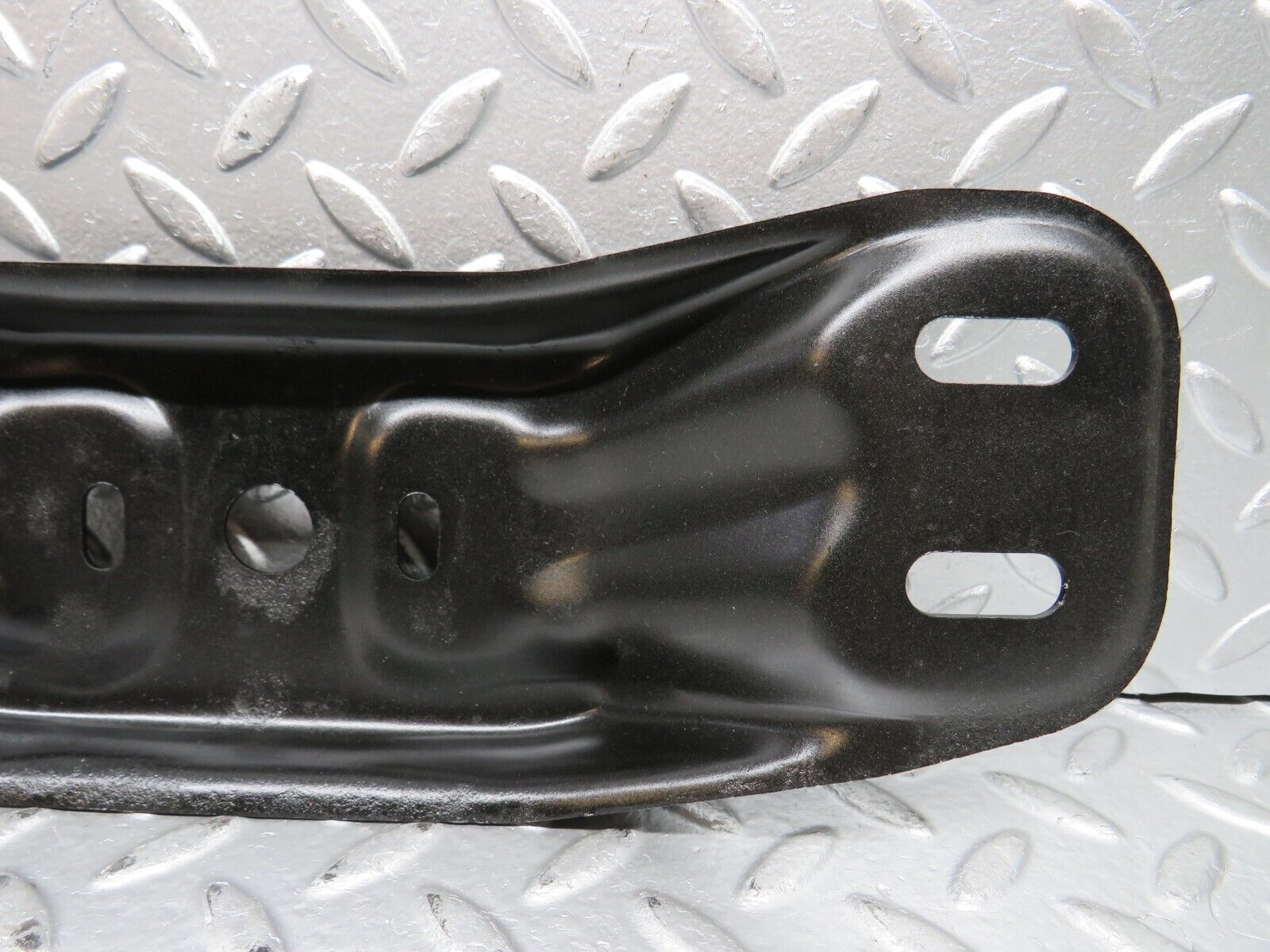 29951 Mercedes-Benz C124 320CE Coupe Gearbox Mount Bracket Holder