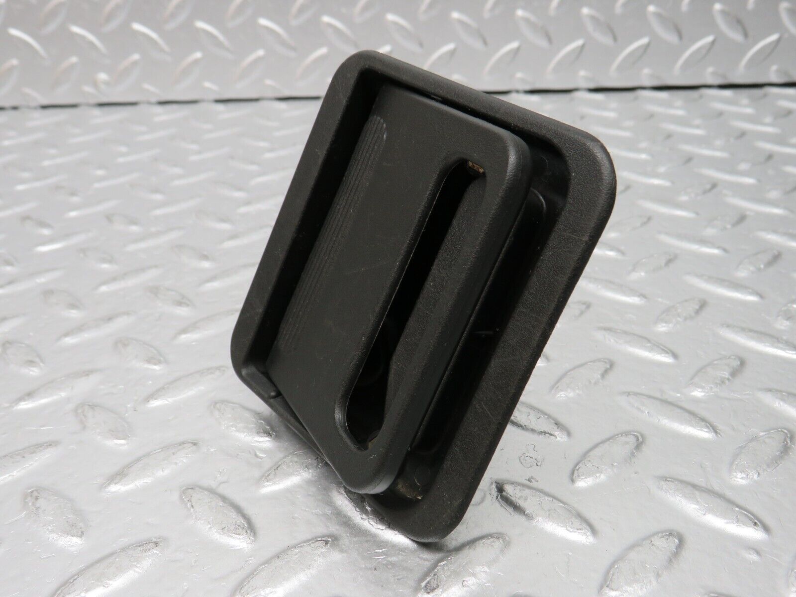 31406 Mercedes-Benz S124 220TE Trunk Floor Panel Handle